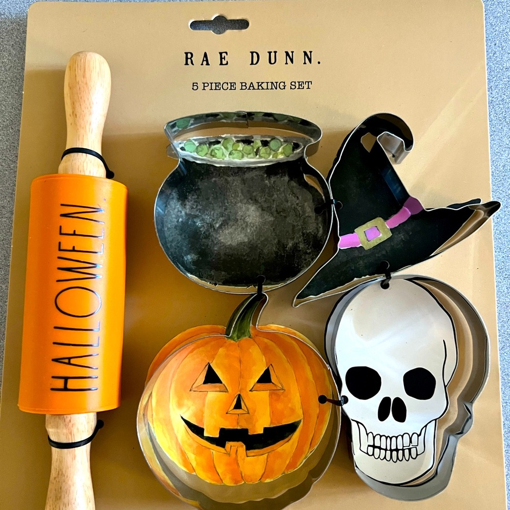 Rae Dunn Halloween Baking Set